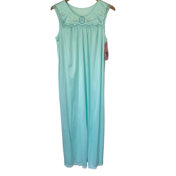🌷 Shadowline Vintage Deadstock Nightgown Long Embroidered Square Neckline NWT - Picture 1 of 10
